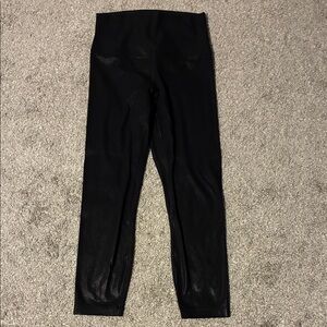 lululemon athletica cropped Black Leggings